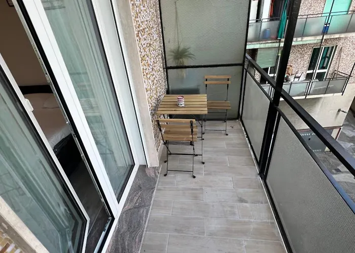 Imperial Apartment *