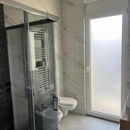 Imperial Apartment *